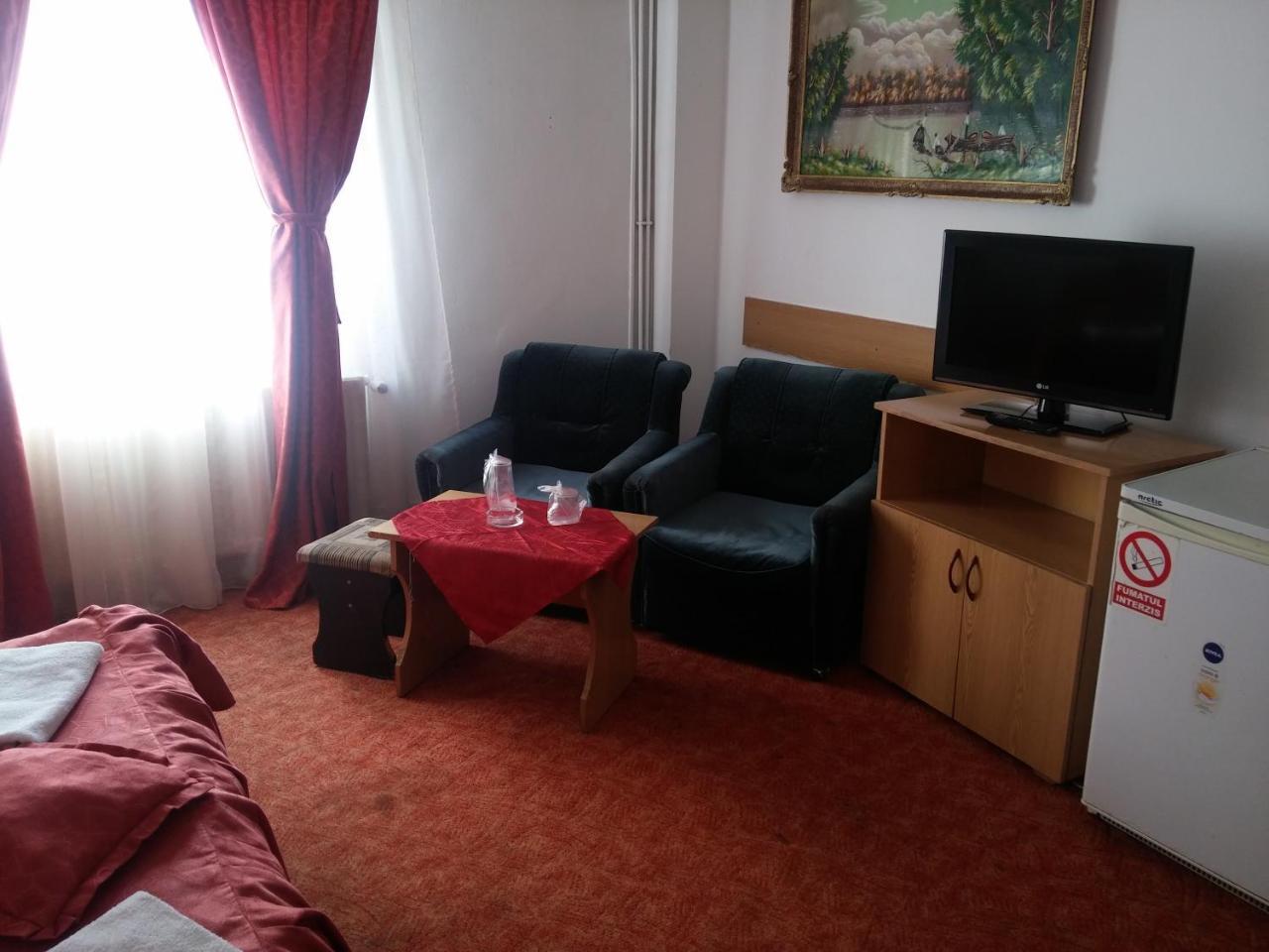 Riviera Valceana Bed & Breakfast Râmnicu Vâlcea Dış mekan fotoğraf