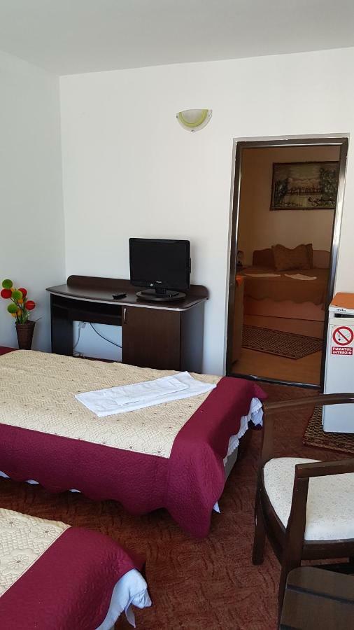Riviera Valceana Bed & Breakfast Râmnicu Vâlcea Dış mekan fotoğraf