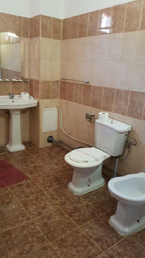Riviera Valceana Bed & Breakfast Râmnicu Vâlcea Dış mekan fotoğraf