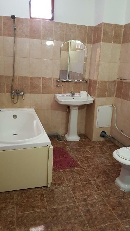 Riviera Valceana Bed & Breakfast Râmnicu Vâlcea Dış mekan fotoğraf