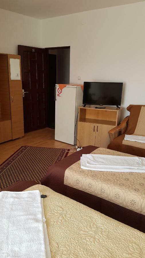 Riviera Valceana Bed & Breakfast Râmnicu Vâlcea Dış mekan fotoğraf